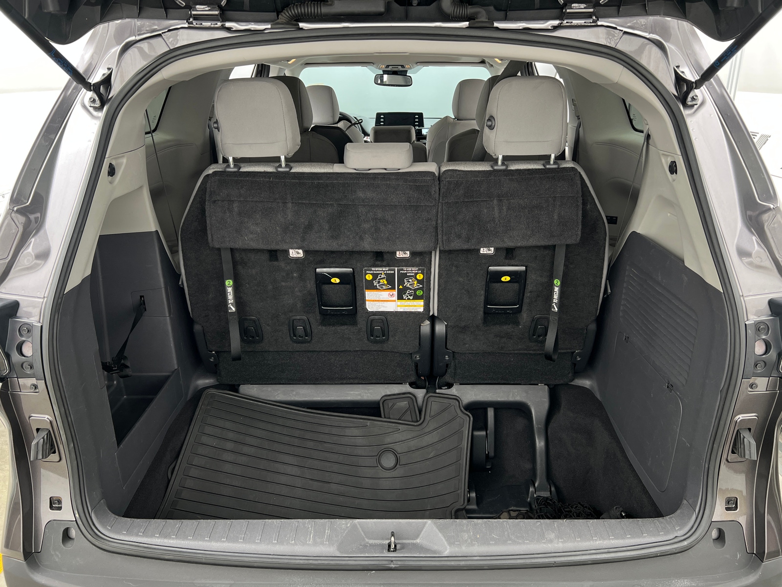 Thumbnail: 2022 Toyota Sienna - 7