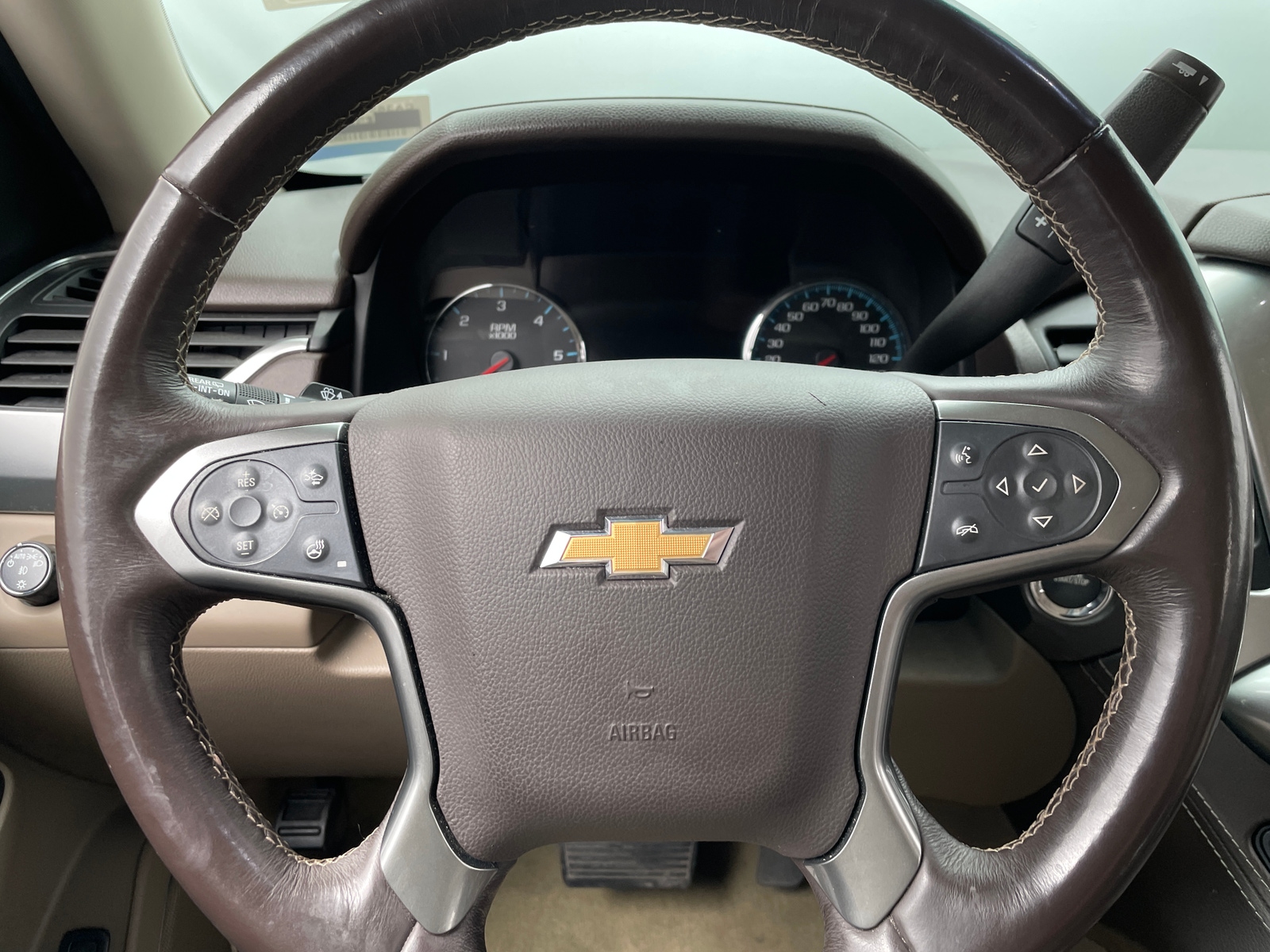 Thumbnail: 2017 Chevrolet Suburban - 4