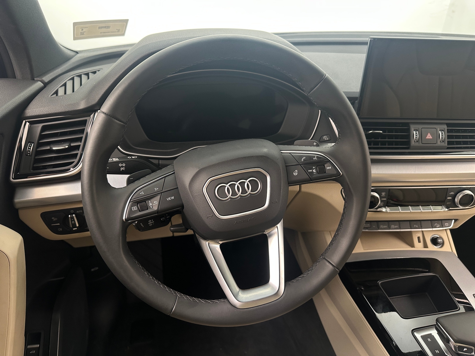 Thumbnail: 2025 Audi Q5 - 4