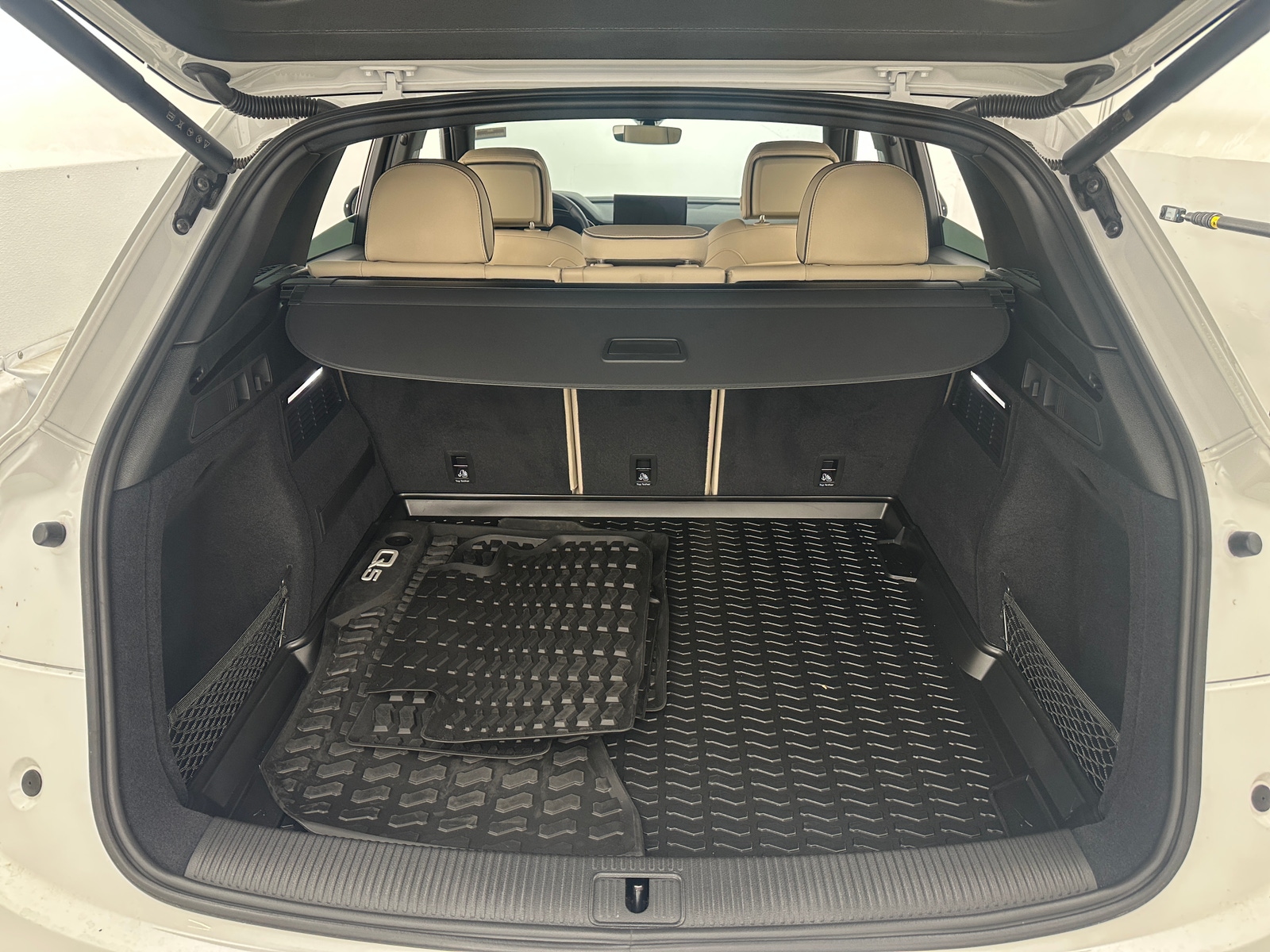 Thumbnail: 2025 Audi Q5 - 6