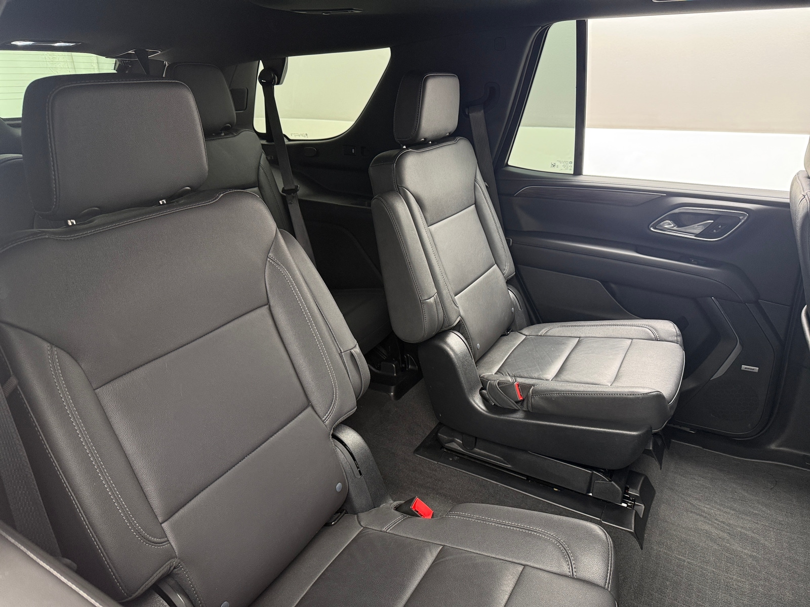 Thumbnail: 2023 Chevrolet Tahoe - 5