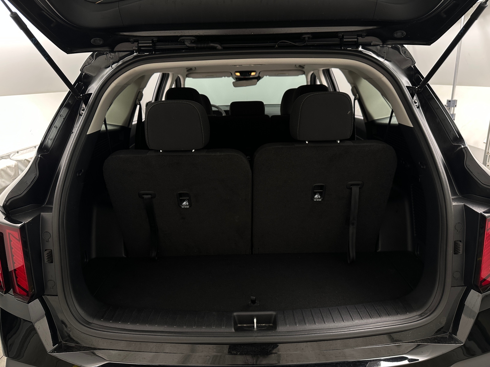 Thumbnail: 2025 Kia Sorento - 7