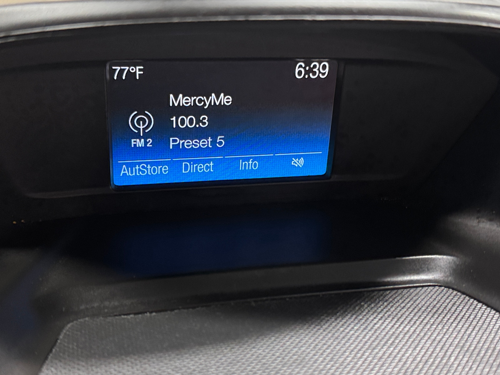 Thumbnail: 2019 Ford Escape - 4