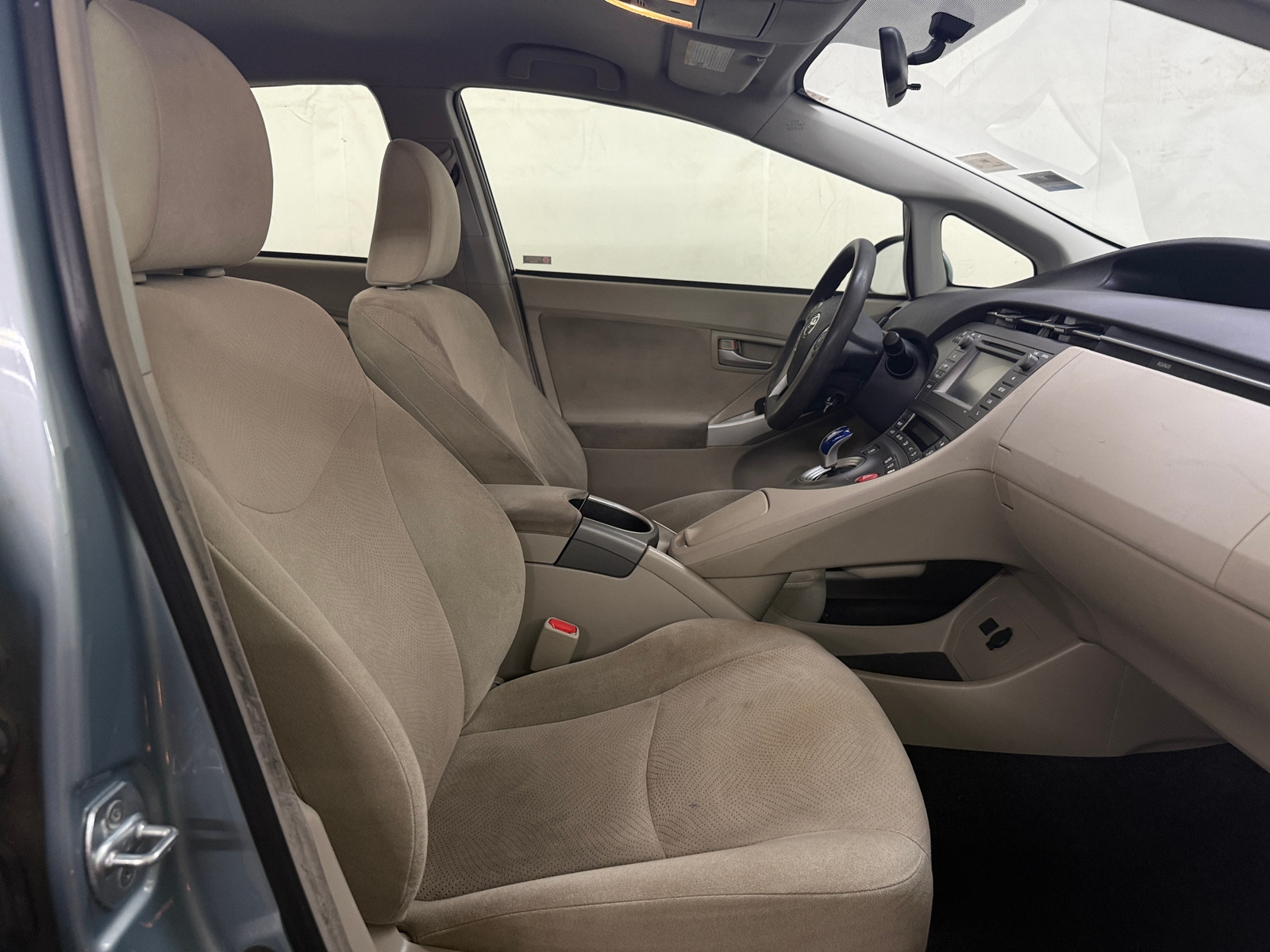 Thumbnail: 2015 Toyota Prius - 2