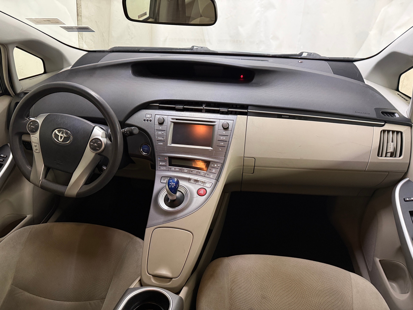 Thumbnail: 2015 Toyota Prius - 3