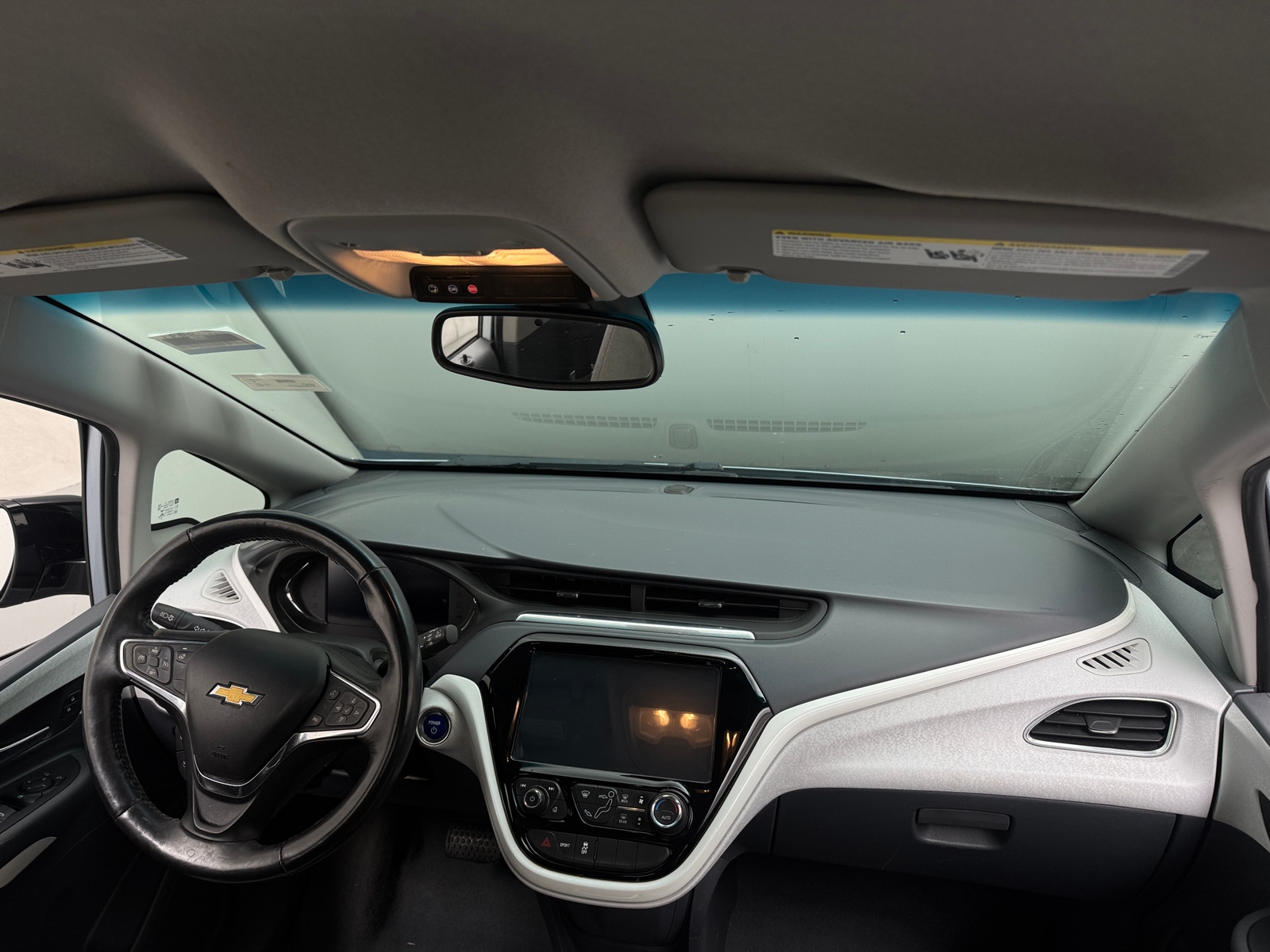 Thumbnail: 2017 Chevrolet Bolt EV - 3