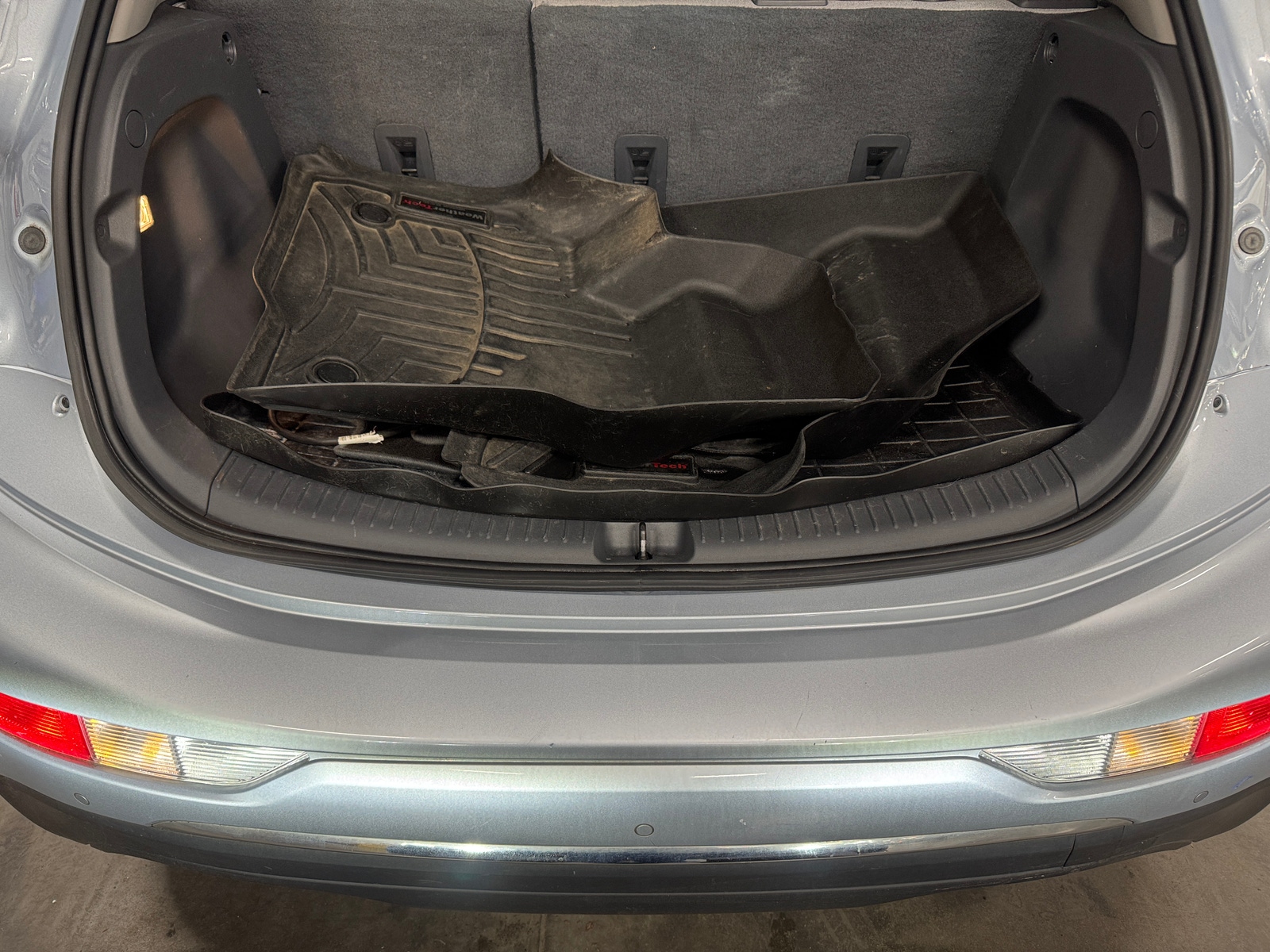 Thumbnail: 2017 Chevrolet Bolt EV - 7