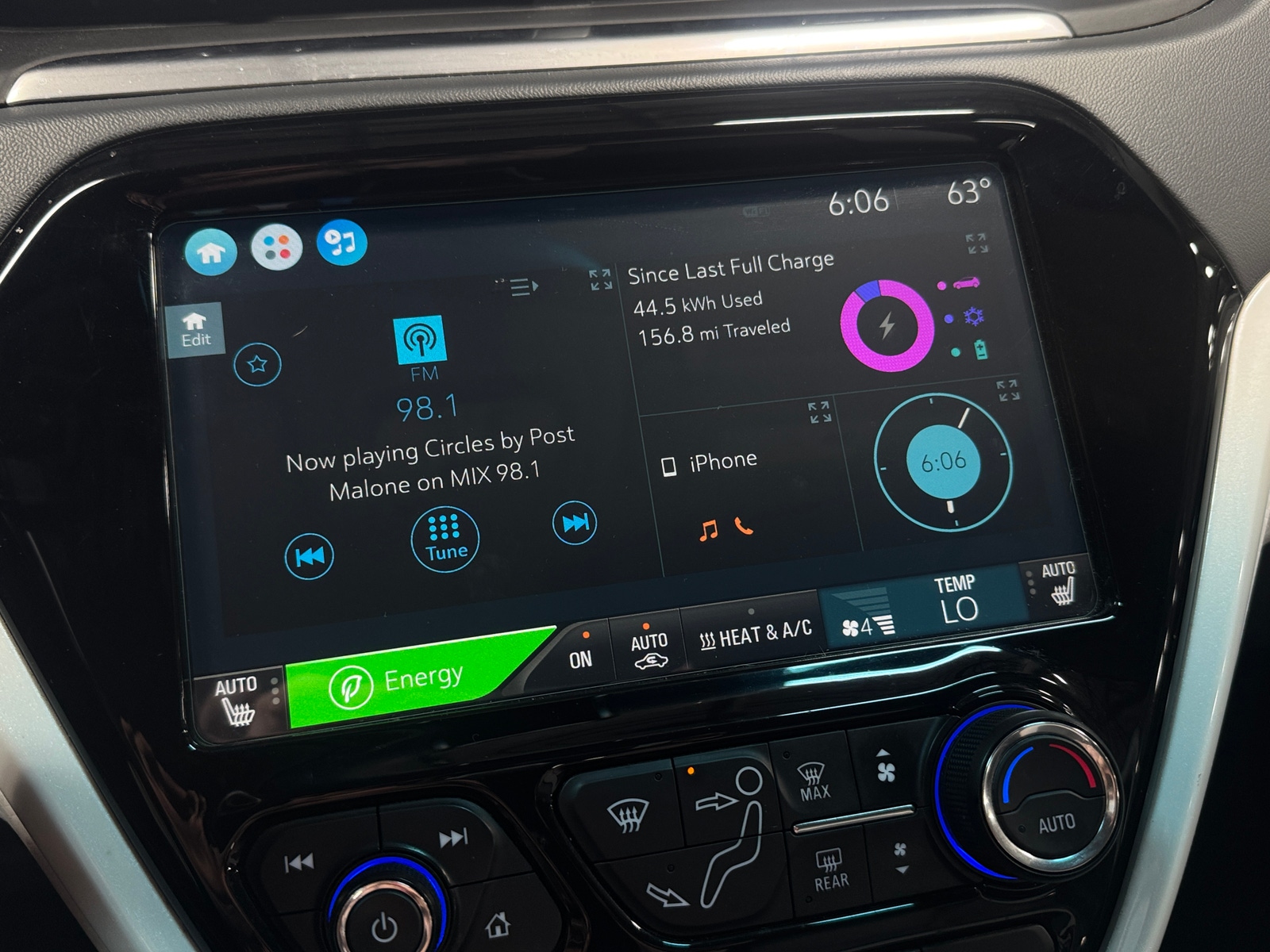 Thumbnail: 2017 Chevrolet Bolt EV - 4