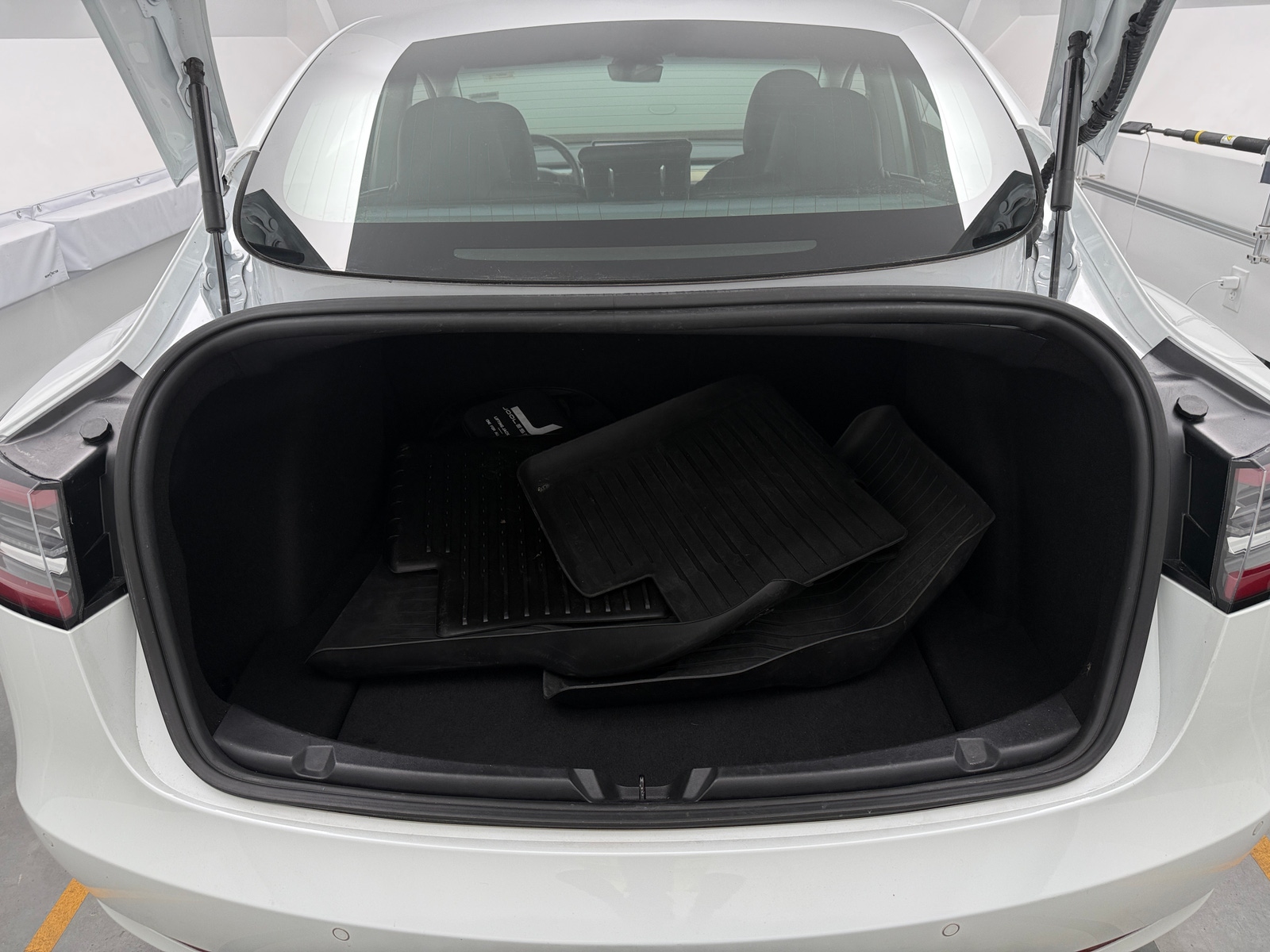 Thumbnail: 2020 Tesla Model 3 - 6