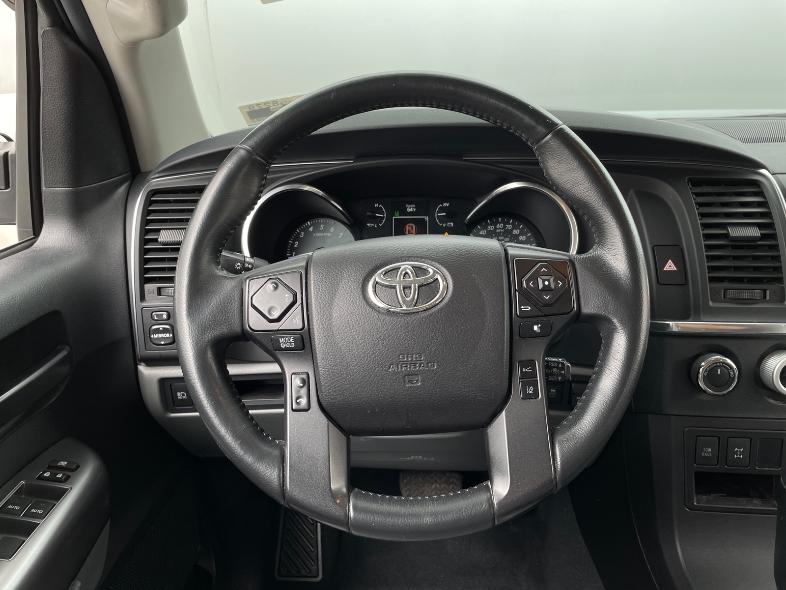 Thumbnail: 2021 Toyota Sequoia - 4