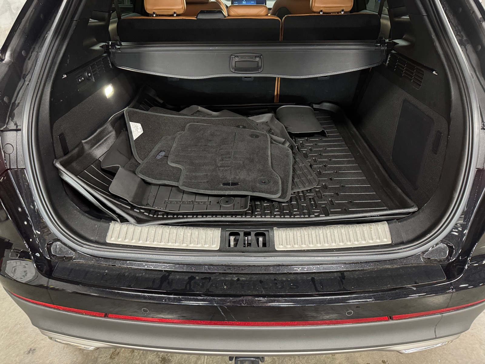 Thumbnail: 2022 Lincoln Nautilus - 6