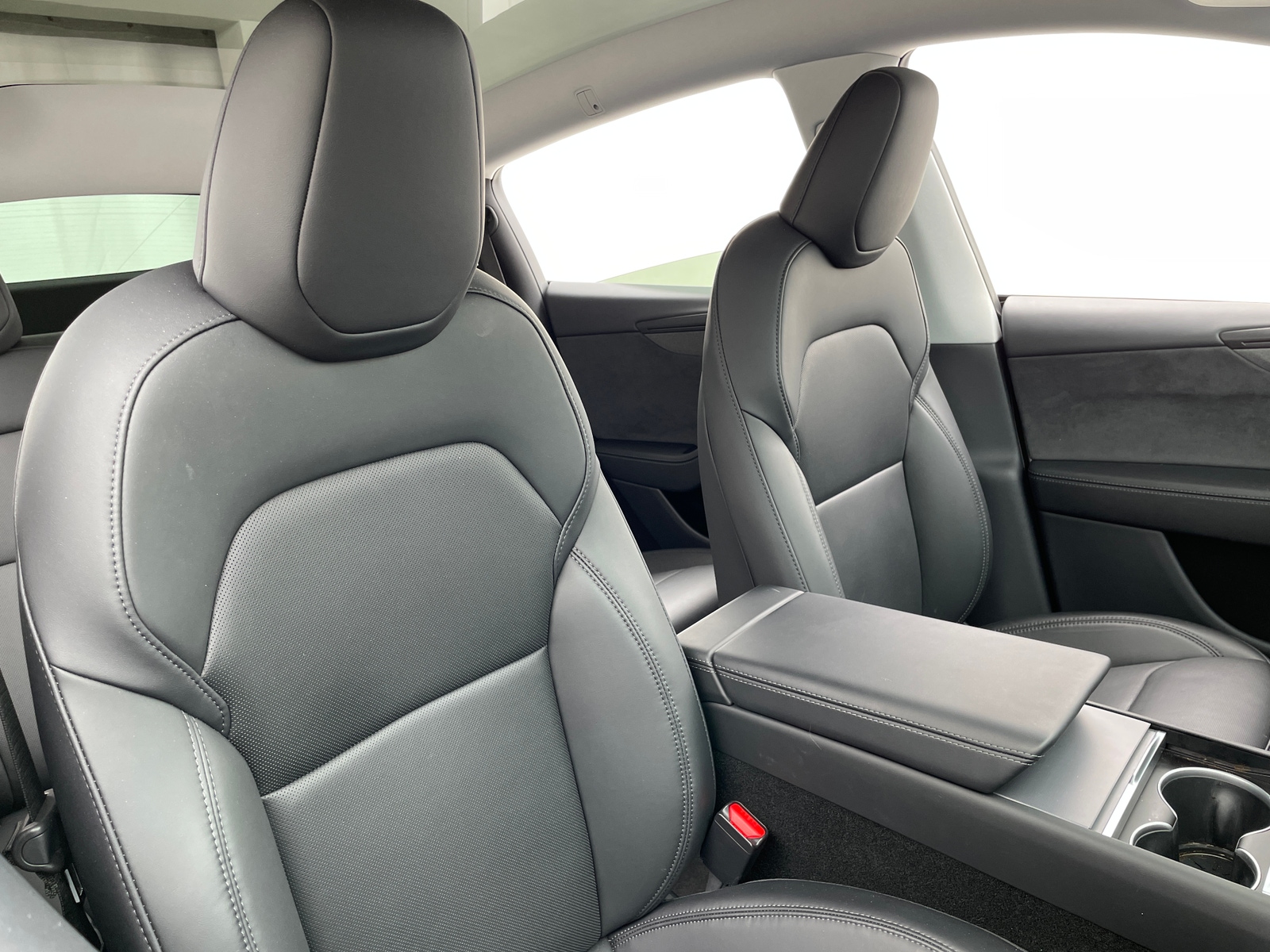 Thumbnail: 2026 Tesla Model Y - 2