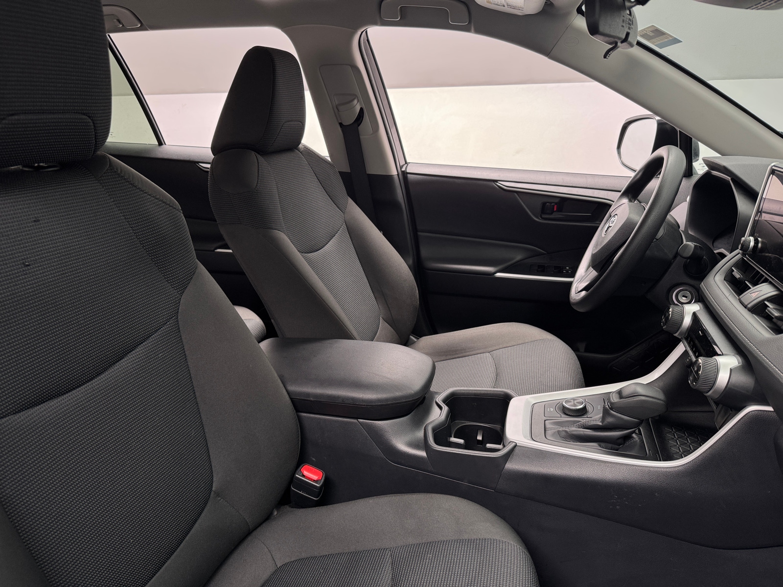 Thumbnail: 2025 Toyota RAV4 - 2