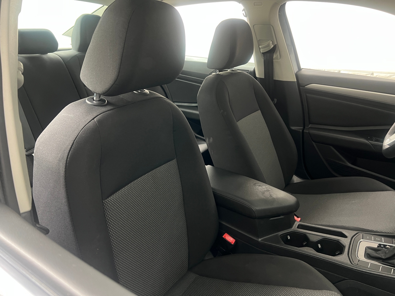 Thumbnail: 2021 Volkswagen Jetta - 2