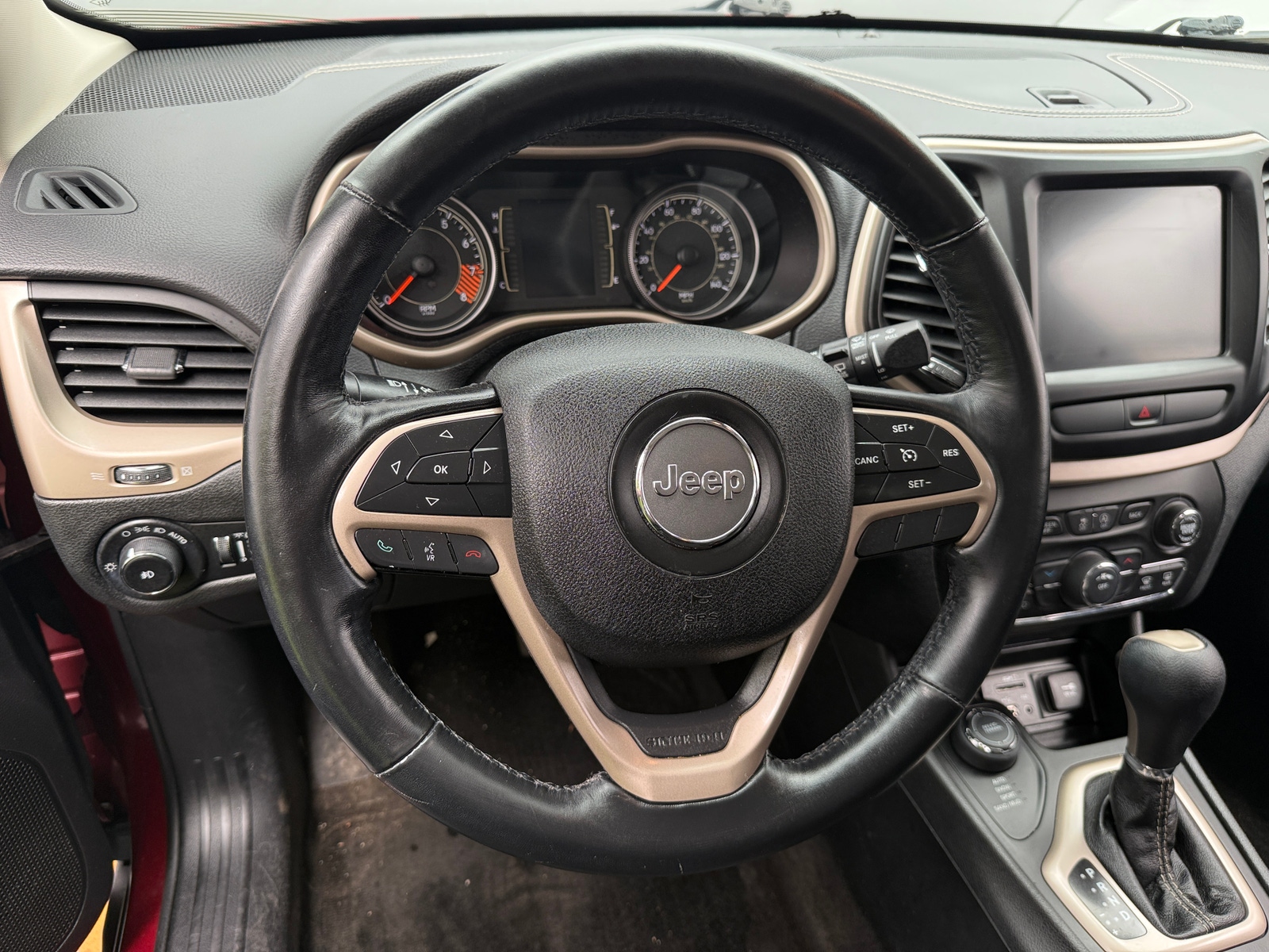 Thumbnail: 2015 Jeep Cherokee - 5