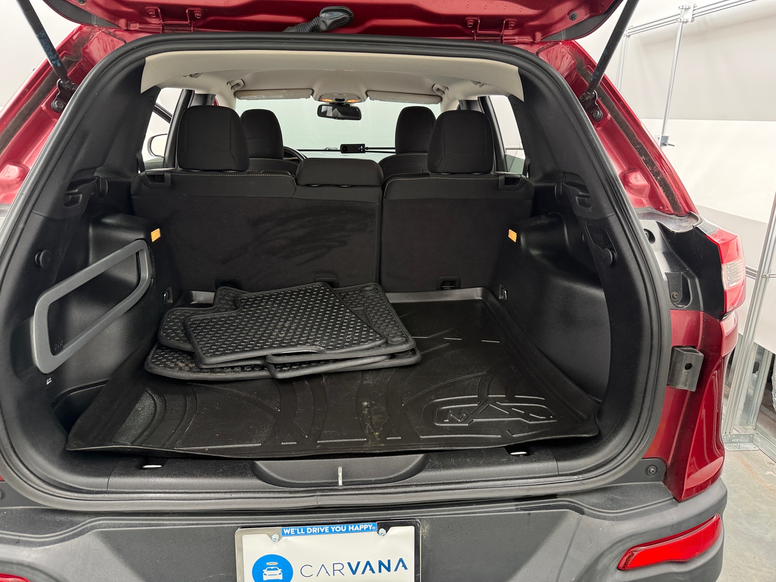 Thumbnail: 2015 Jeep Cherokee - 7