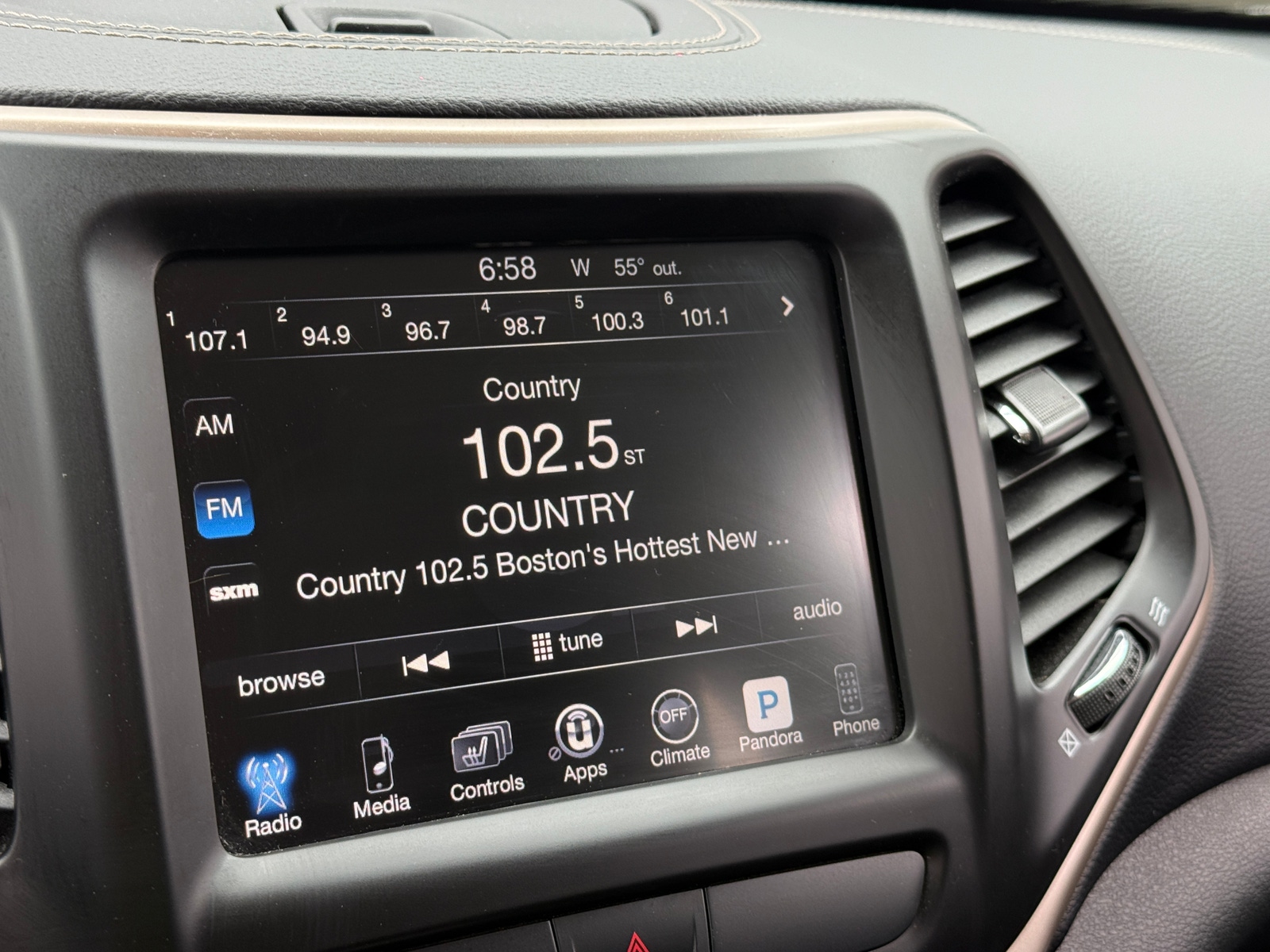 Thumbnail: 2015 Jeep Cherokee - 4