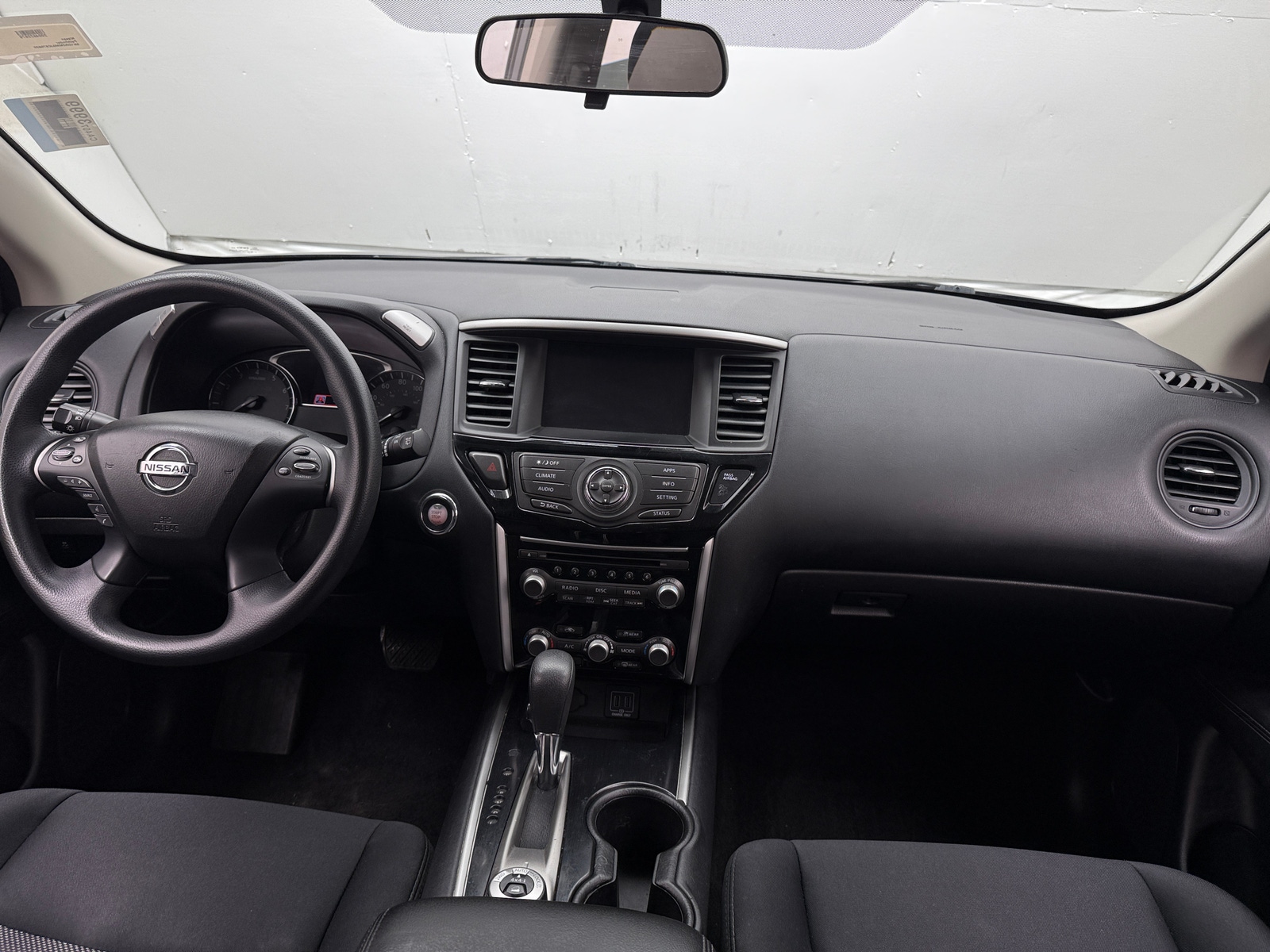 Thumbnail: 2018 Nissan Pathfinder - 3