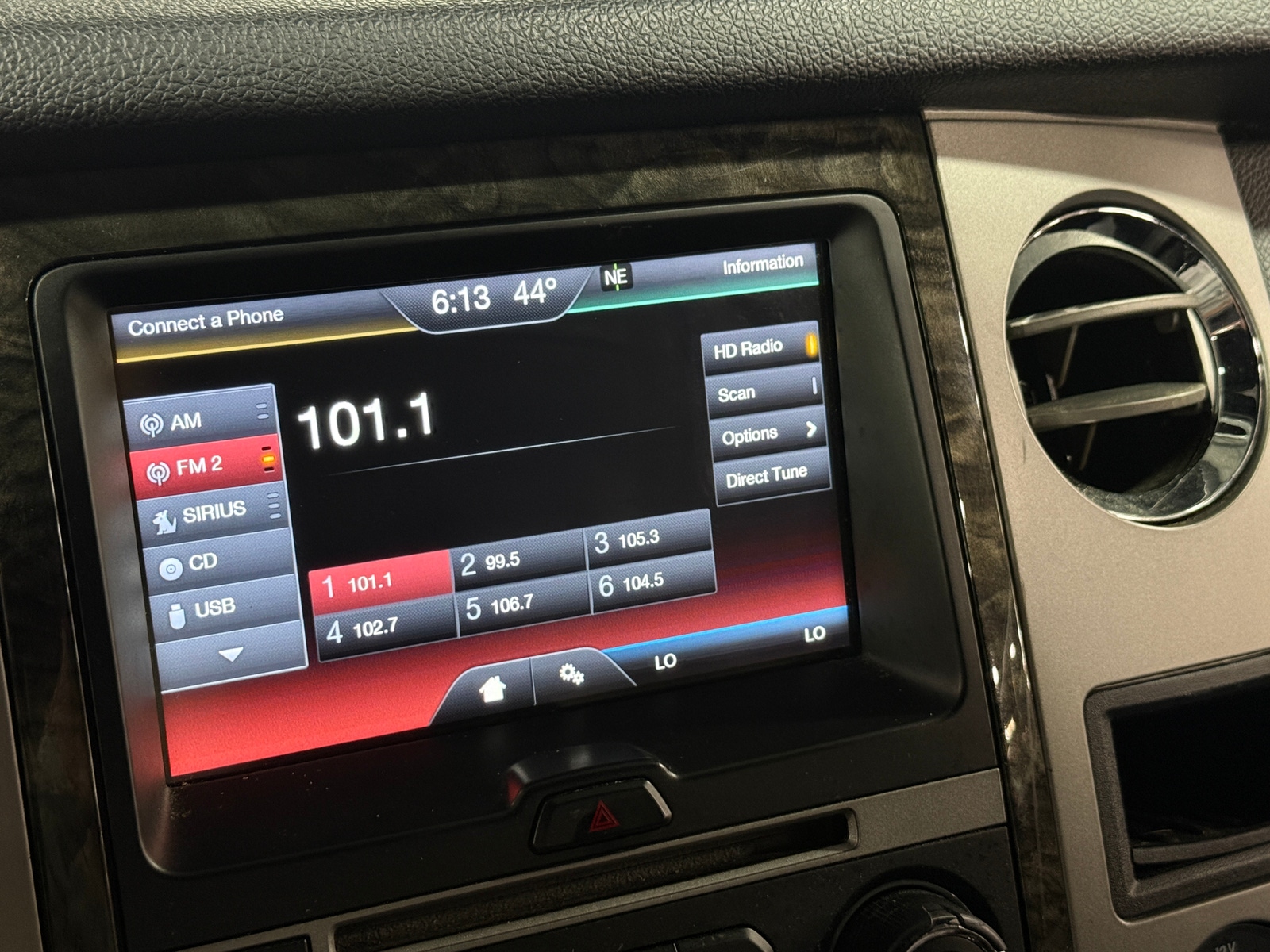 Thumbnail: 2015 Ford Expedition - 3