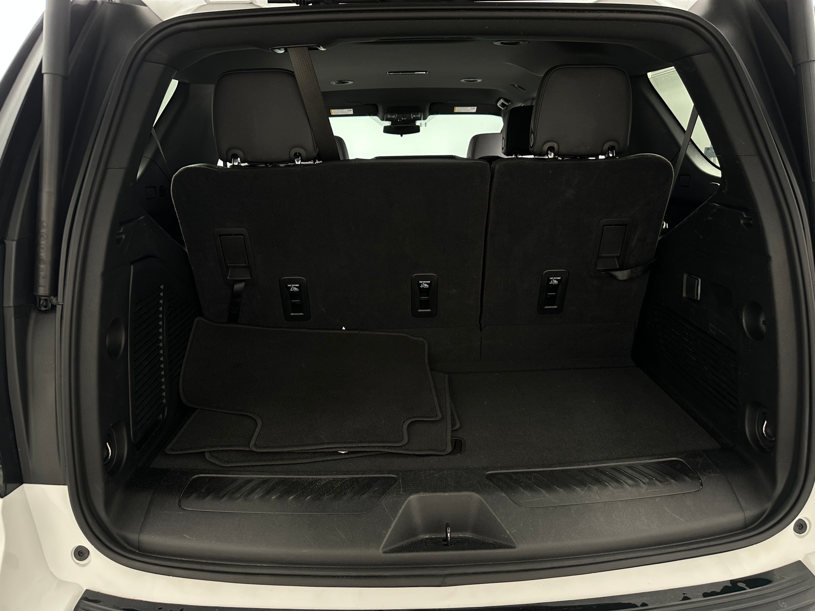 Thumbnail: 2025 Chevrolet Tahoe - 6