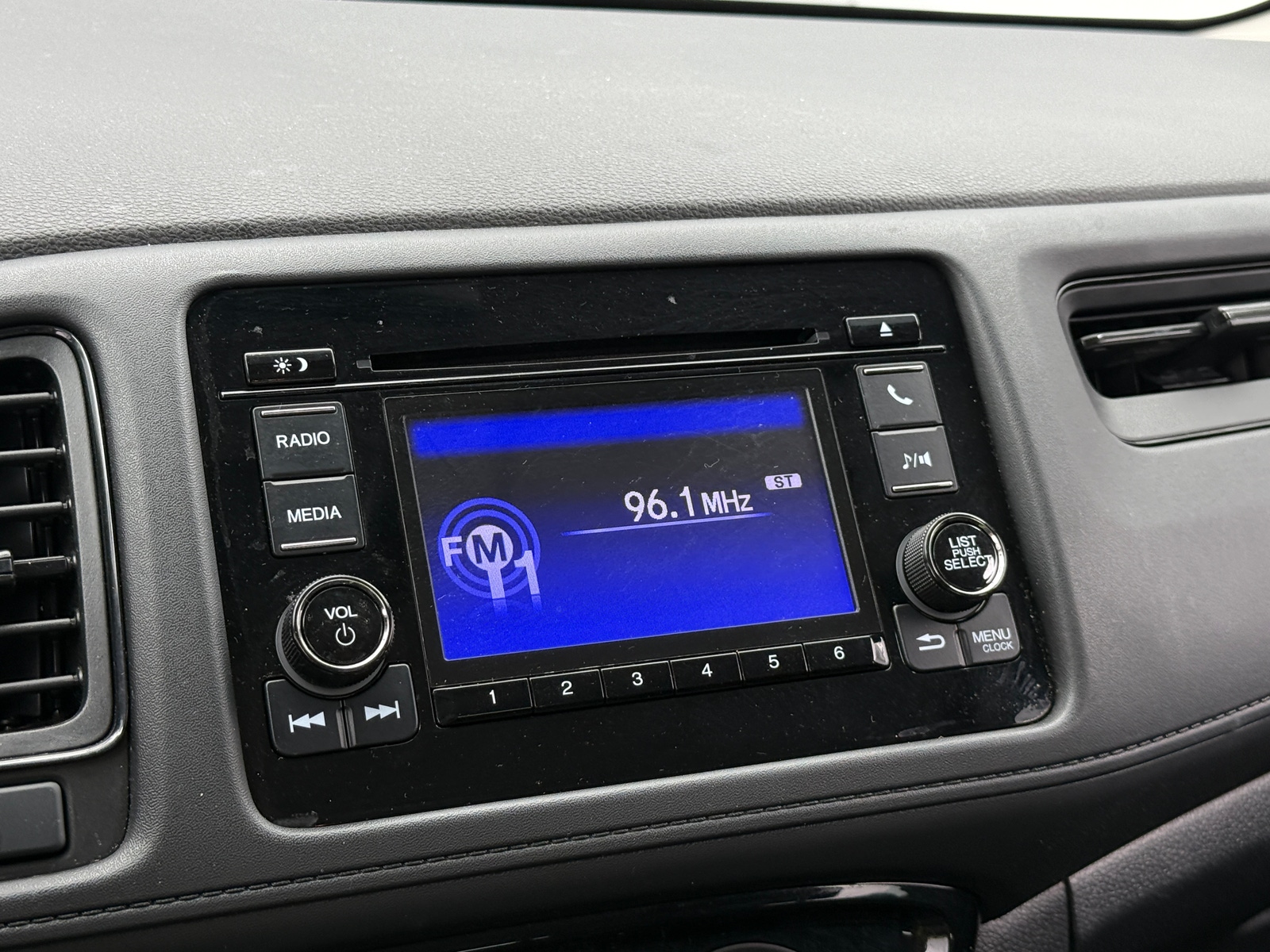 Thumbnail: 2019 Honda HR-V - 4