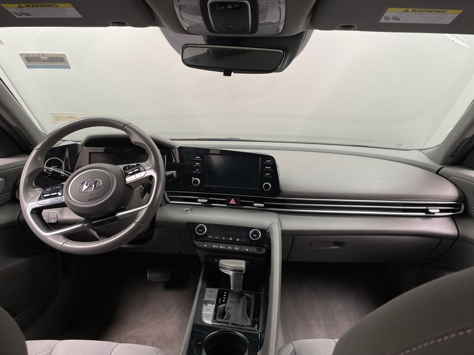 Thumbnail: 2021 Hyundai Elantra - 3