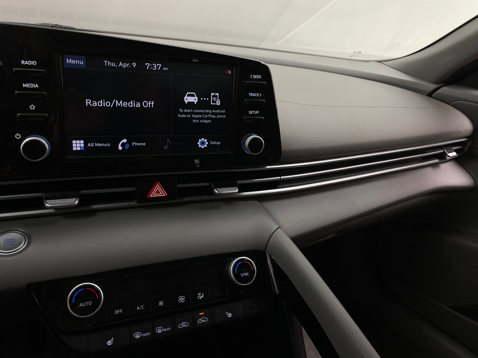 Thumbnail: 2021 Hyundai Elantra - 4