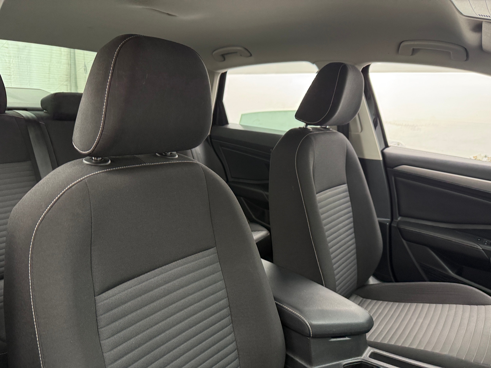 Thumbnail: 2022 Volkswagen Jetta - 2