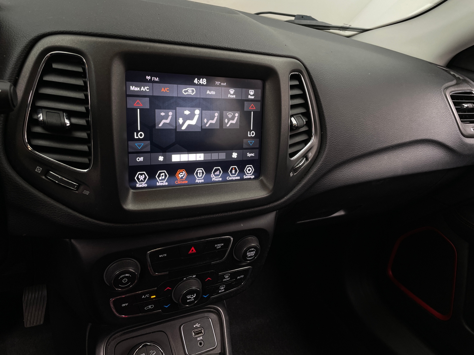 Thumbnail: 2018 Jeep Compass - 3