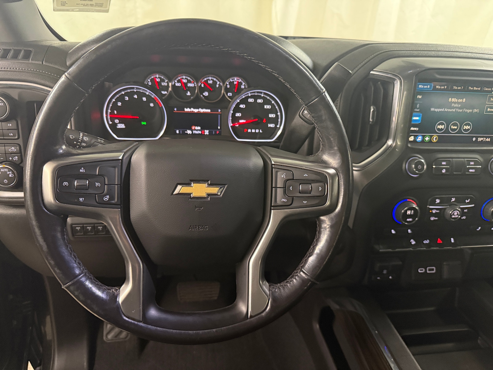 Thumbnail: 2022 Chevrolet Silverado 3500 - 5