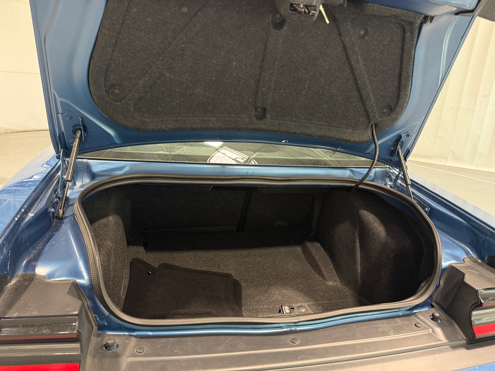 Thumbnail: 2020 Dodge Challenger - 5