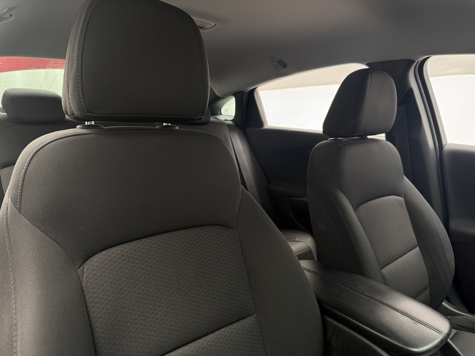 Thumbnail: 2018 Chevrolet Malibu - 2