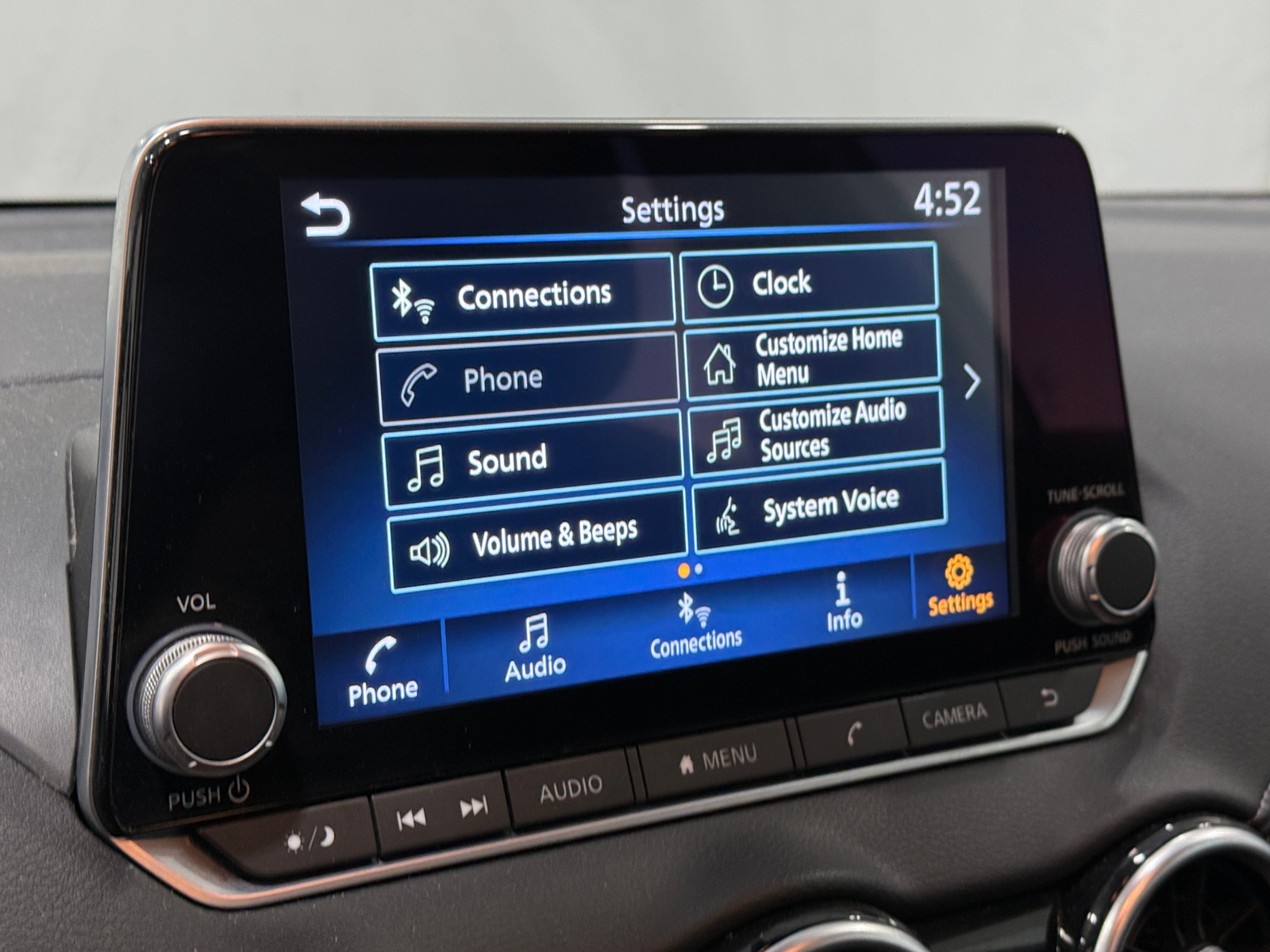 Thumbnail: 2023 Nissan Sentra - 4