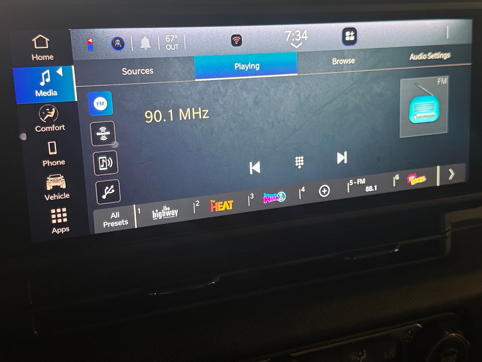 Thumbnail: 2024 Jeep Gladiator - 4