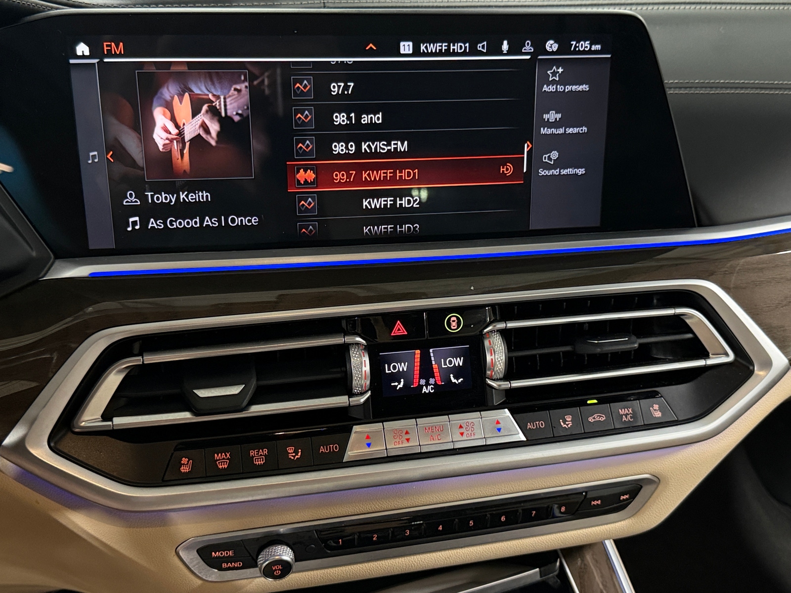 Thumbnail: 2022 BMW X5 - 3