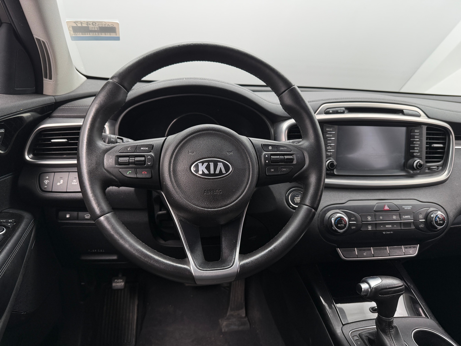 Thumbnail: 2016 Kia Sorento - 4