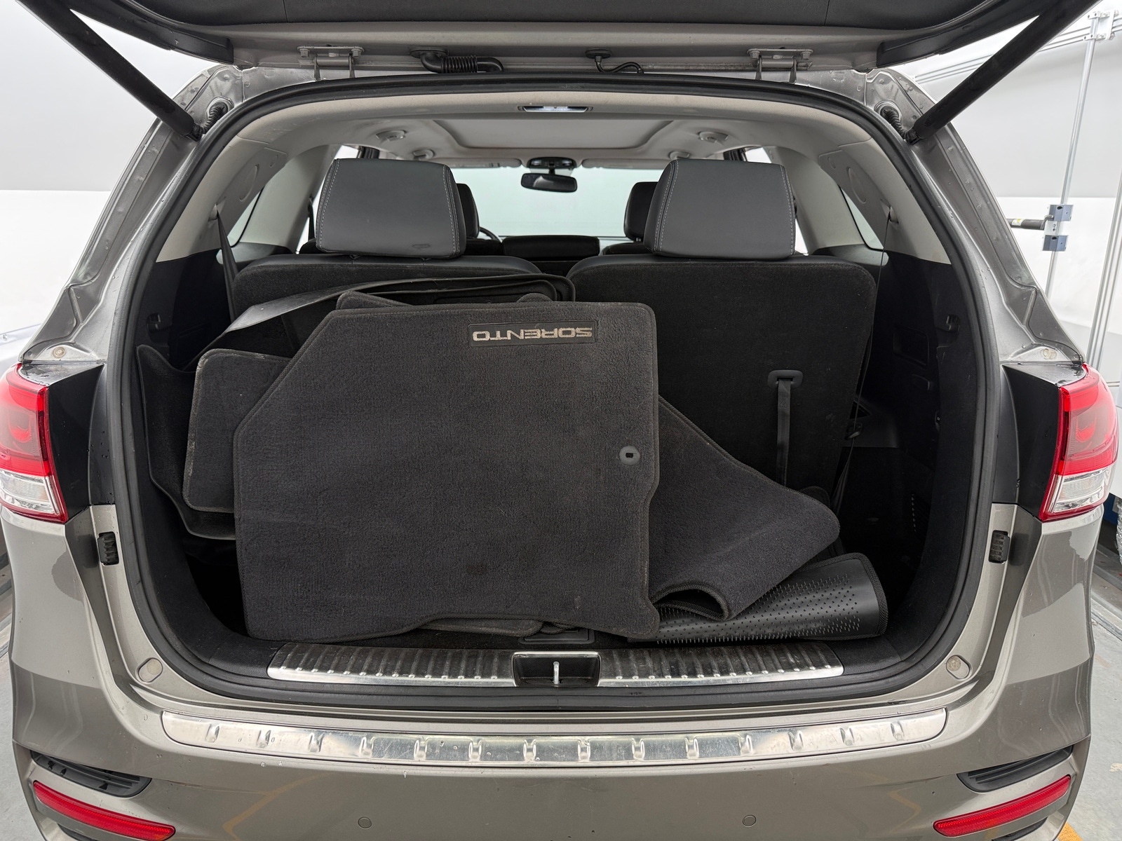 Thumbnail: 2016 Kia Sorento - 6