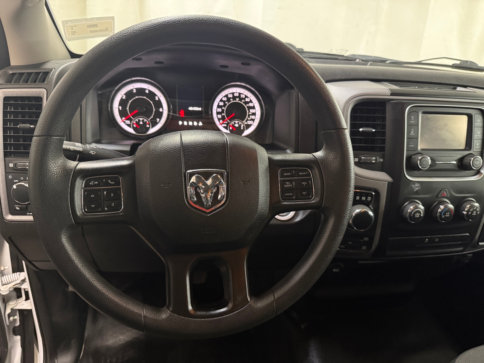 Thumbnail: 2021 RAM 1500 Classic - 4