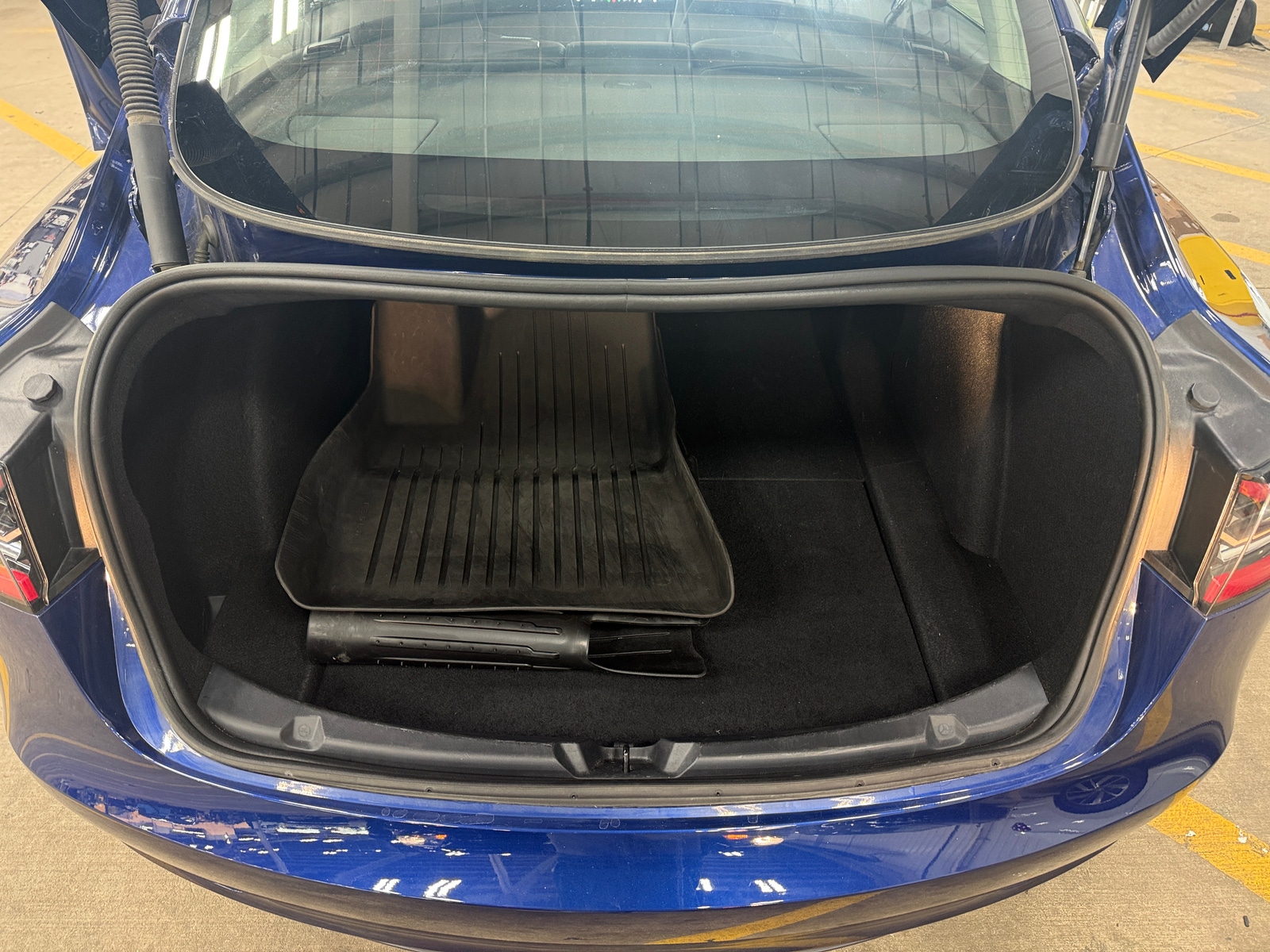 Thumbnail: 2023 Tesla Model 3 - 6