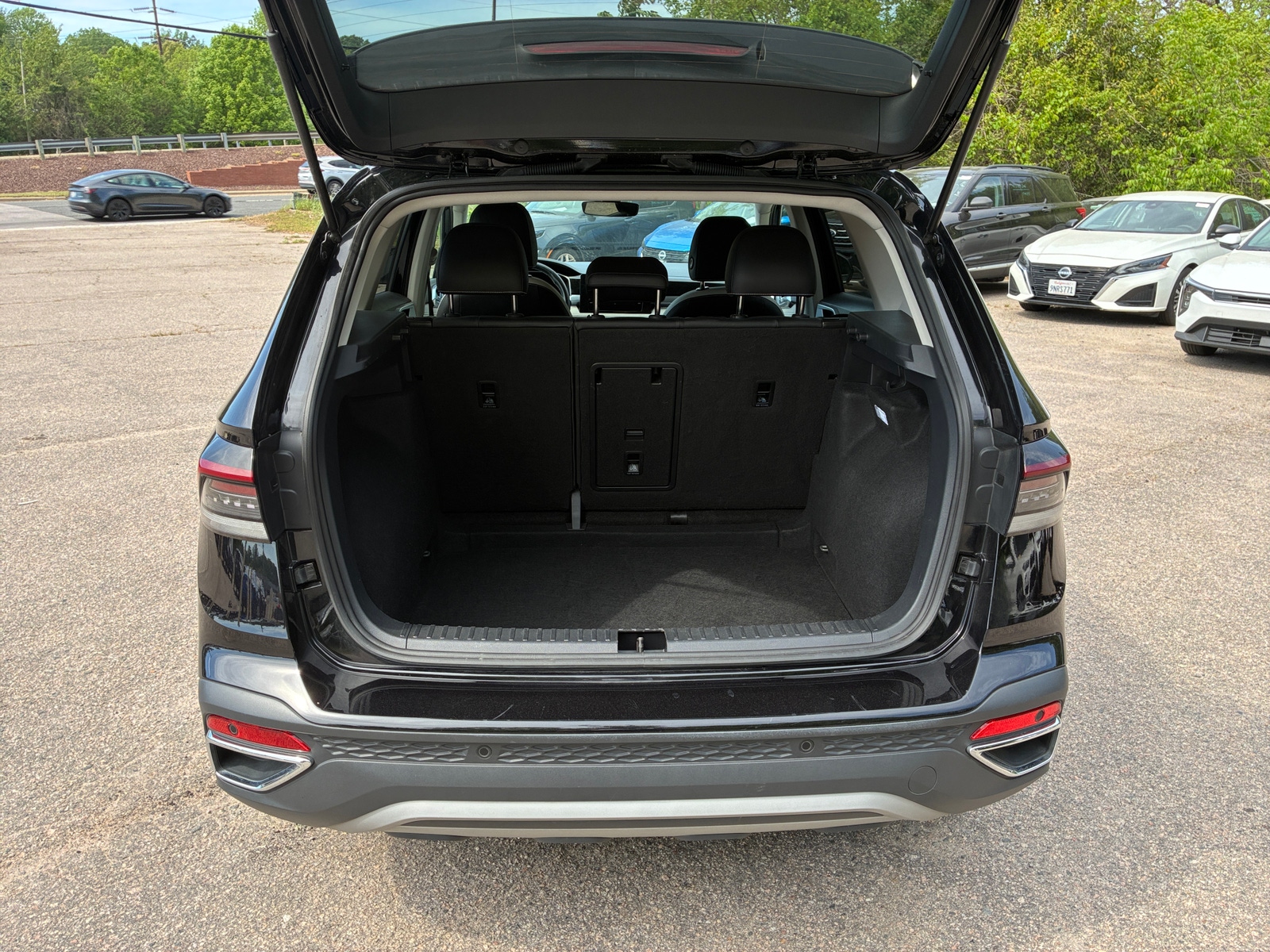 Thumbnail: 2025 Volkswagen Taos - 5