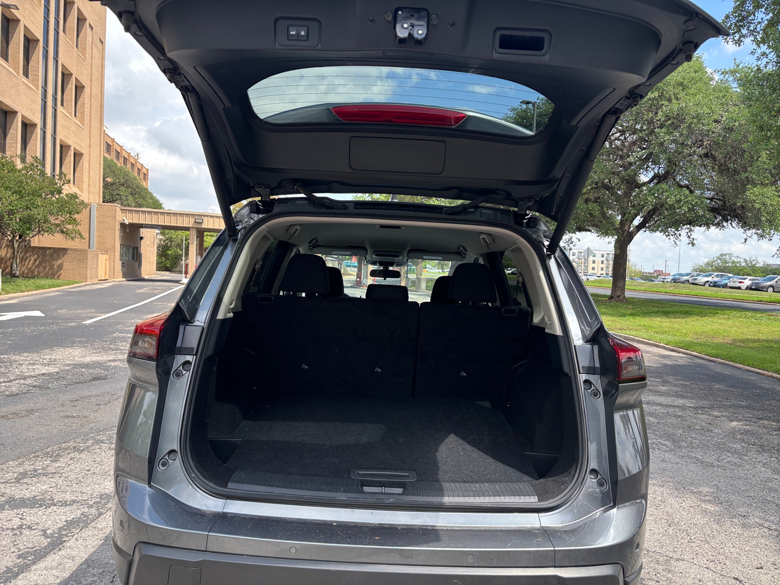 Thumbnail: 2025 Nissan Rogue - 4