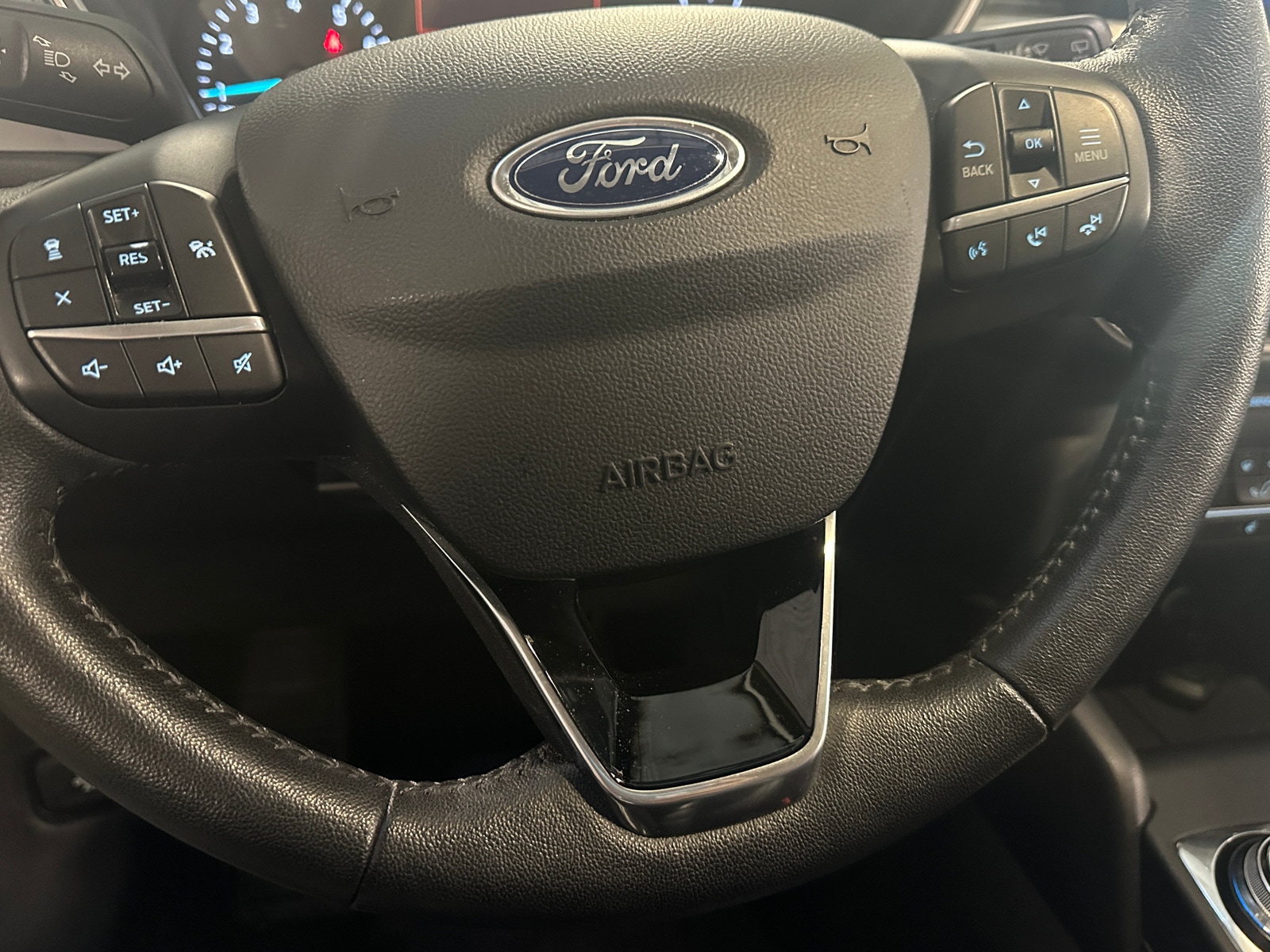 Thumbnail: 2020 Ford Escape - 4