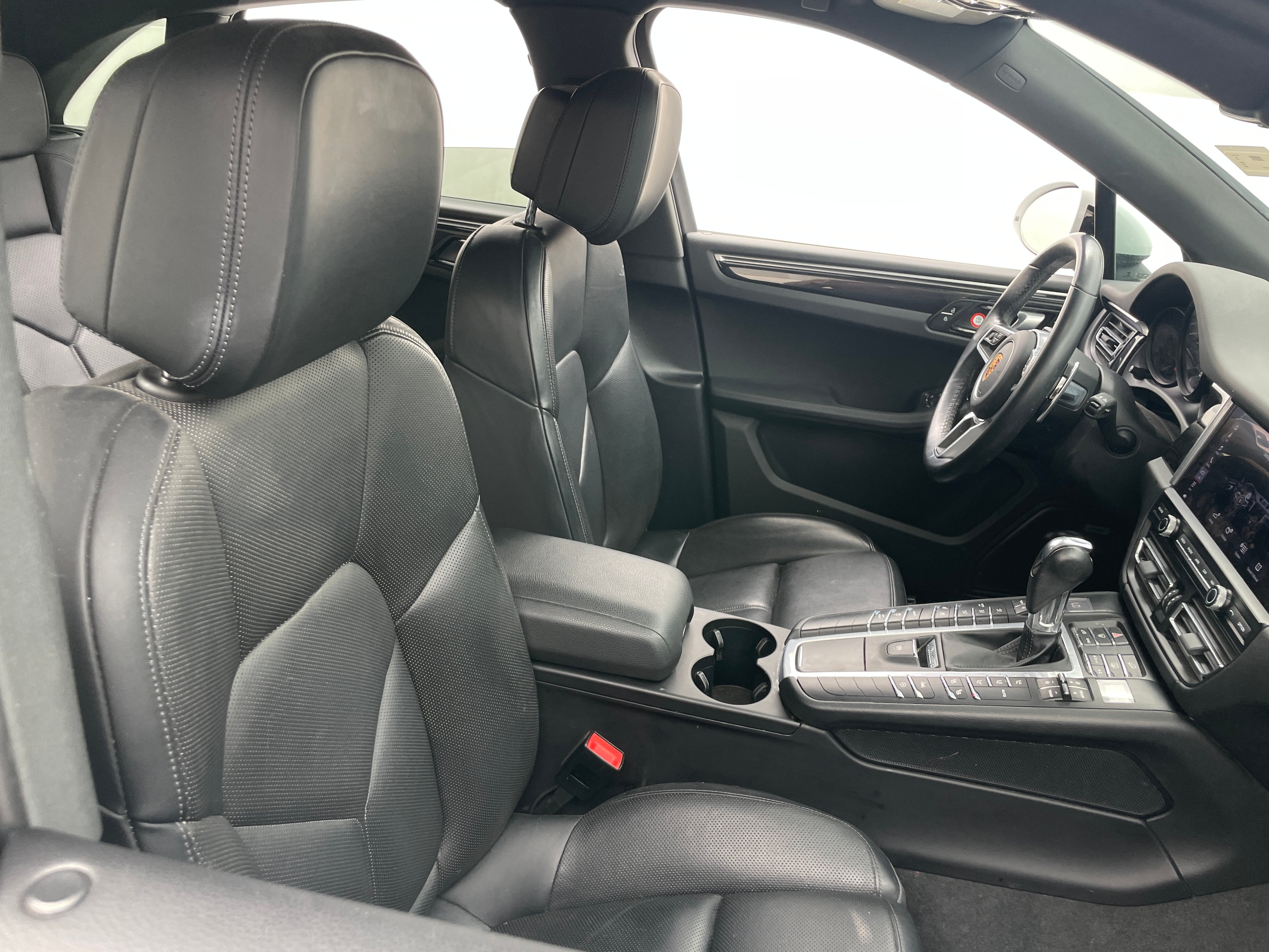 2021 Porsche Macan