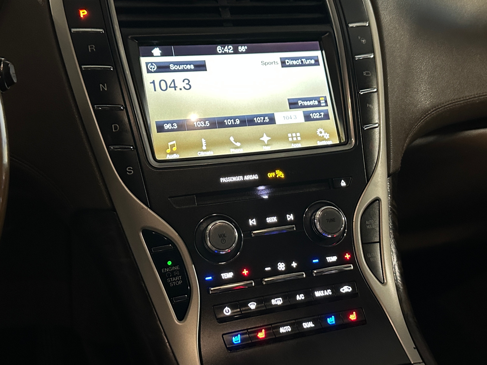 Thumbnail: 2016 Lincoln MKX - 3