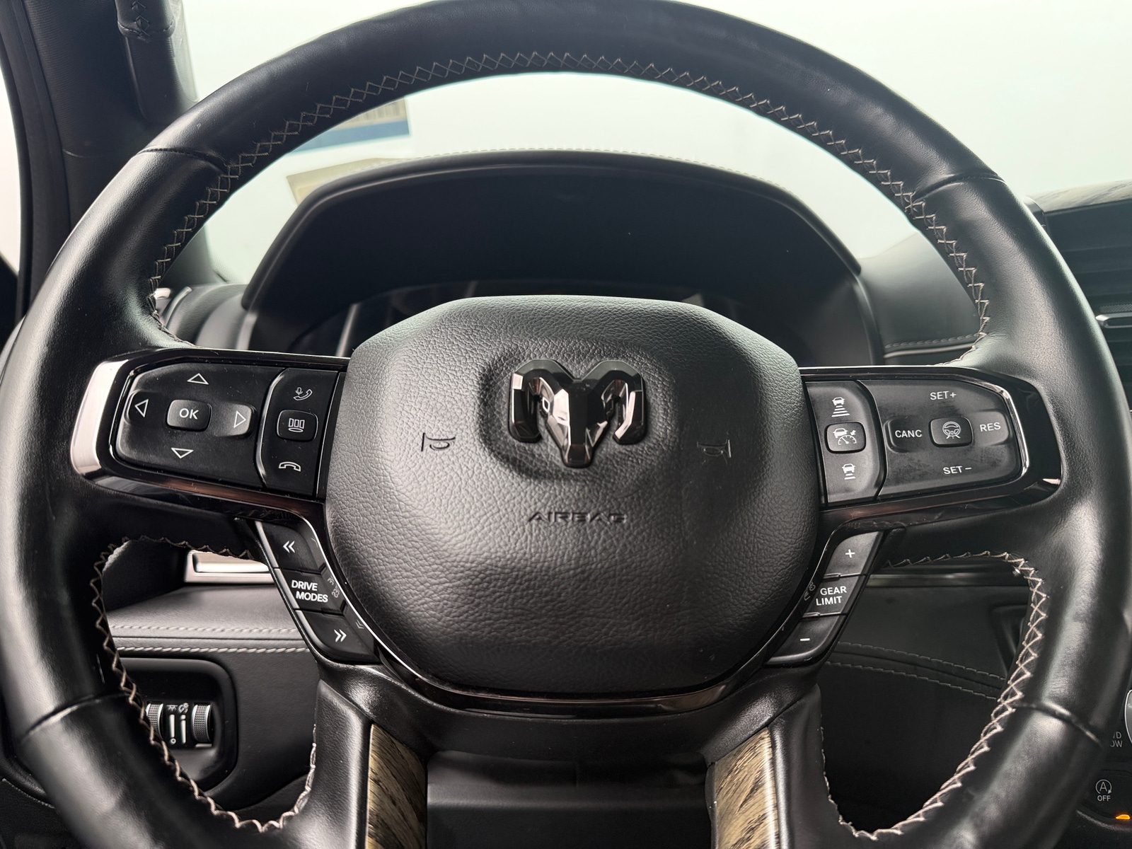 Thumbnail: 2025 RAM 1500 - 4