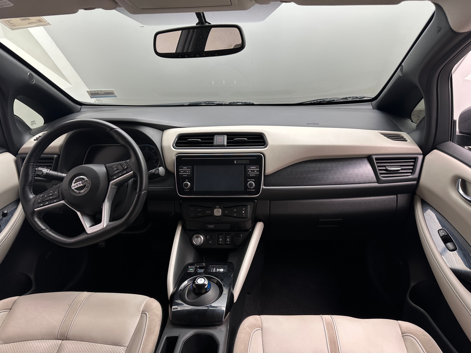 Thumbnail: 2018 Nissan Leaf - 2