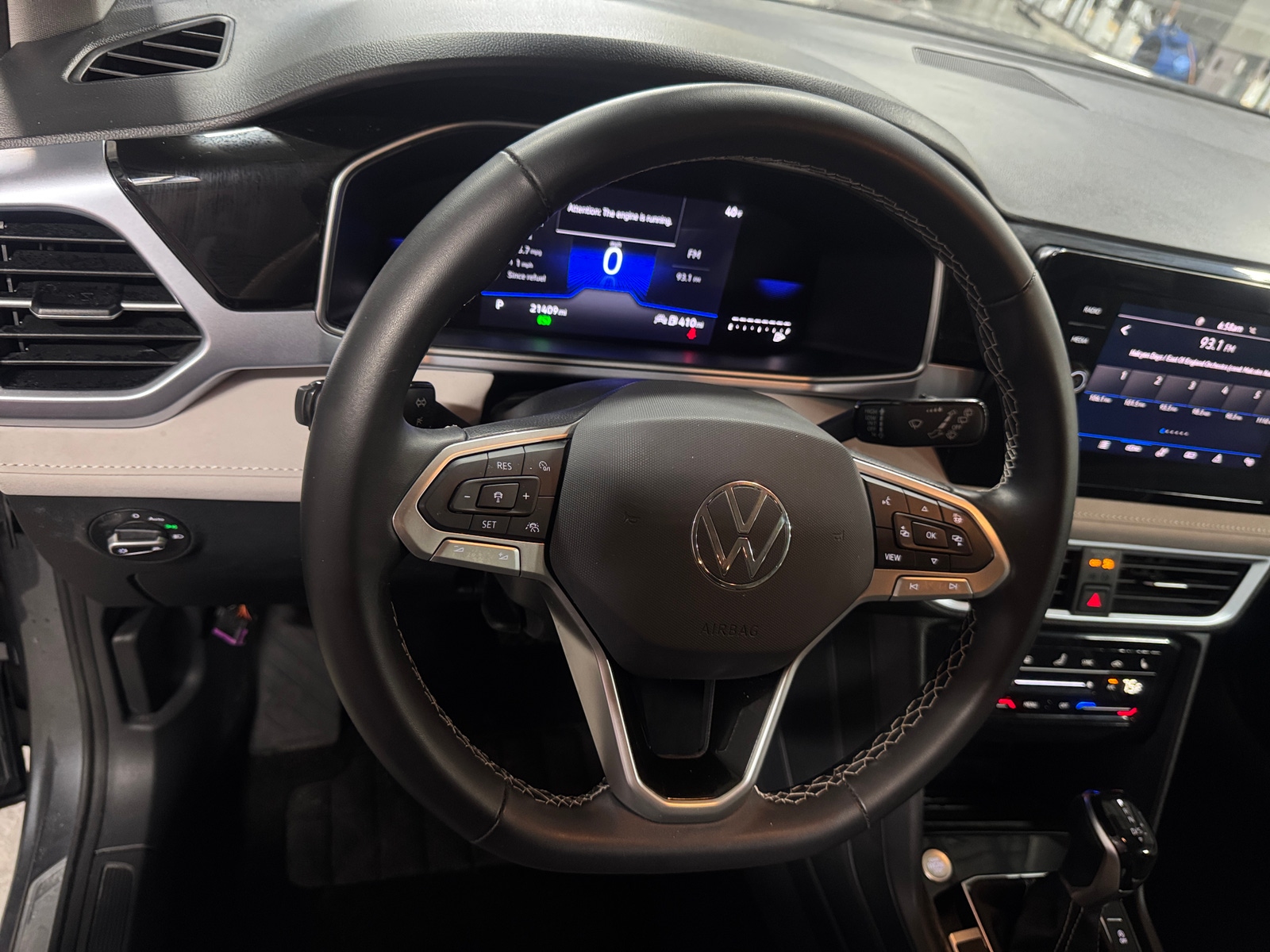 Thumbnail: 2025 Volkswagen Taos - 4