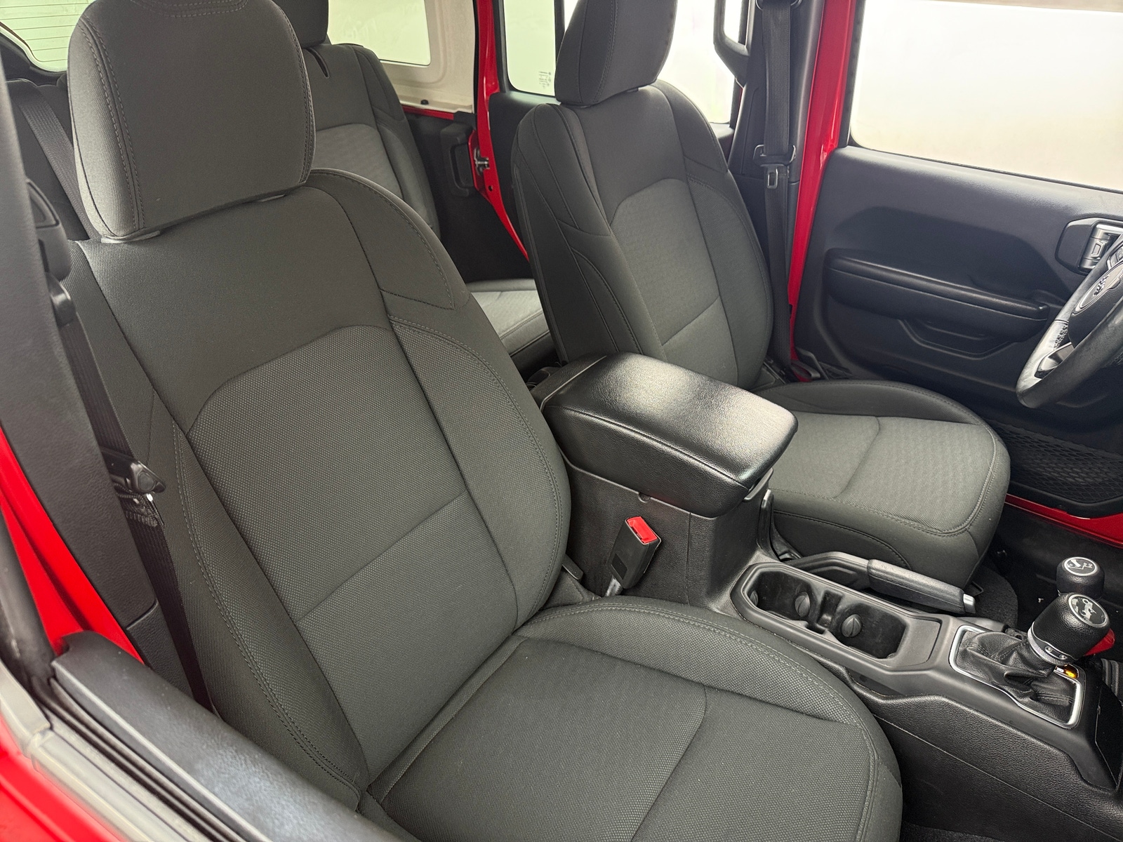 Thumbnail: 2019 Jeep Wrangler - 2