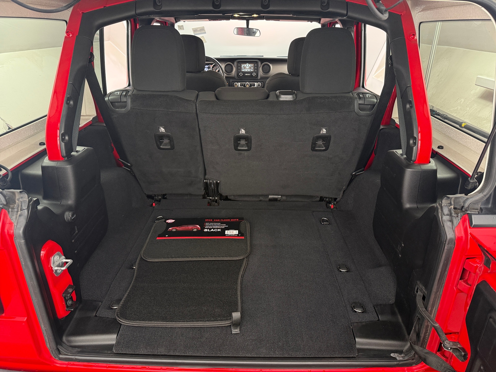 Thumbnail: 2019 Jeep Wrangler - 7