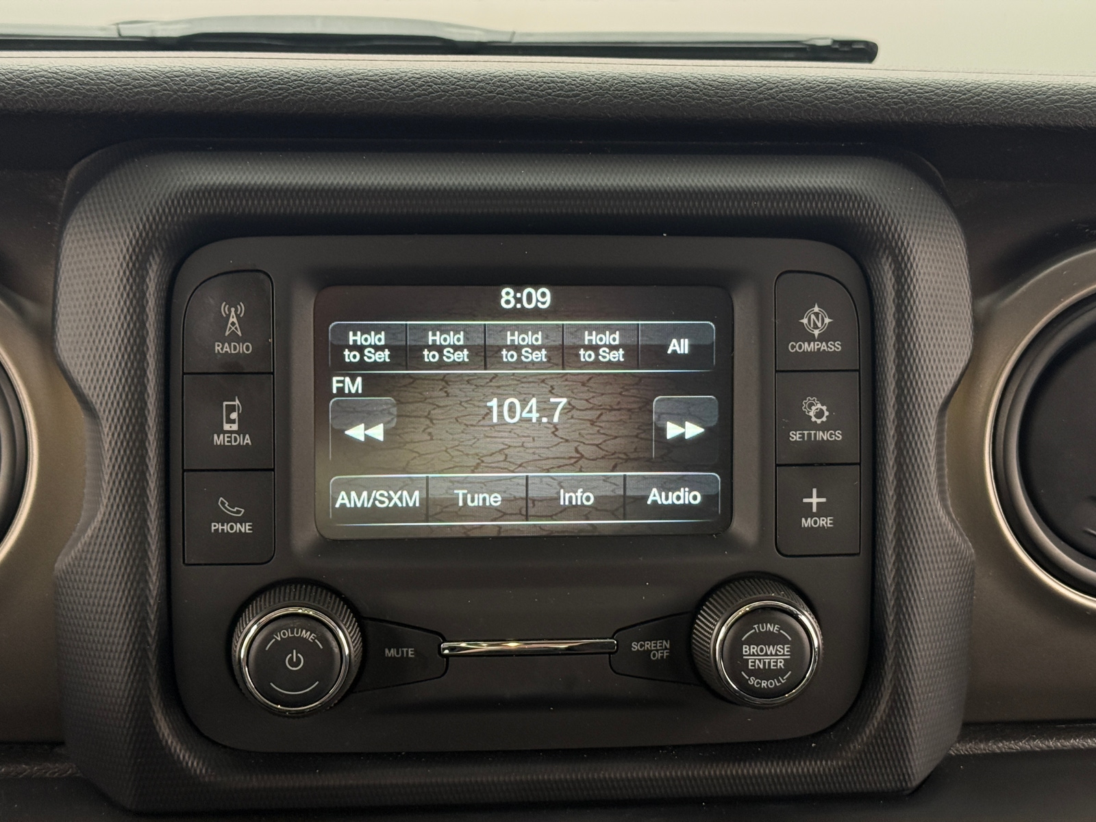 Thumbnail: 2019 Jeep Wrangler - 4